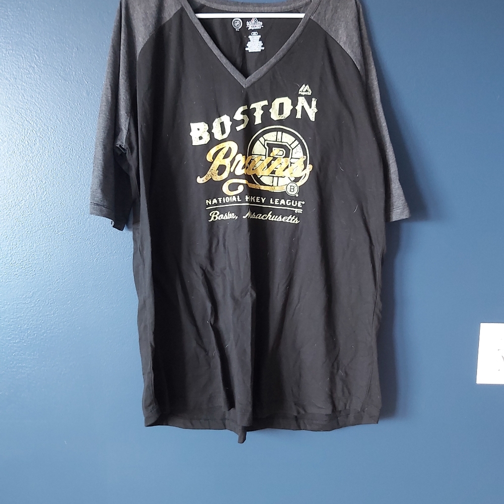 Boston Bruins Raglan tee